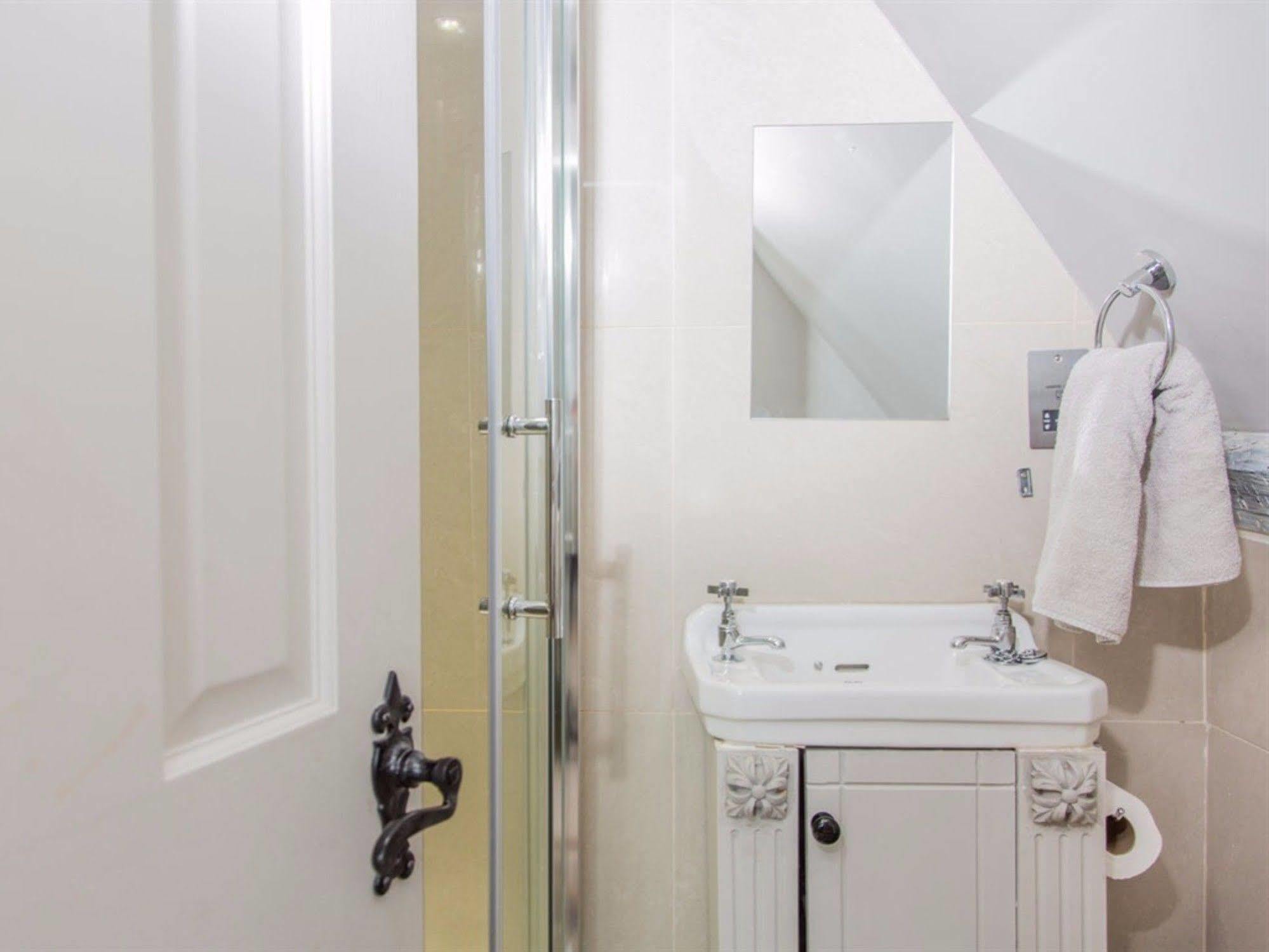 Court House Manor Luxury B&B Painswick Dış mekan fotoğraf