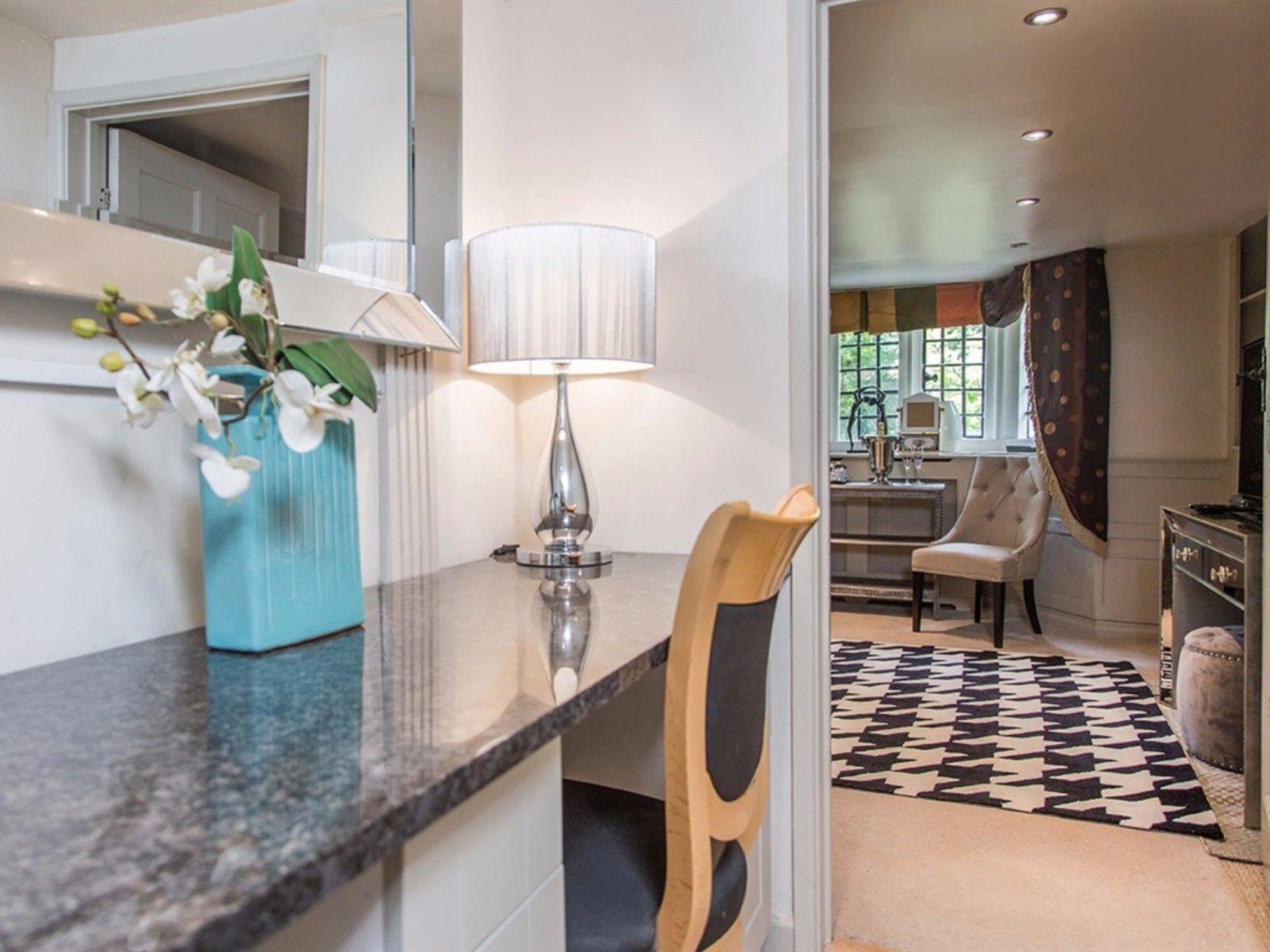 Court House Manor Luxury B&B Painswick Dış mekan fotoğraf